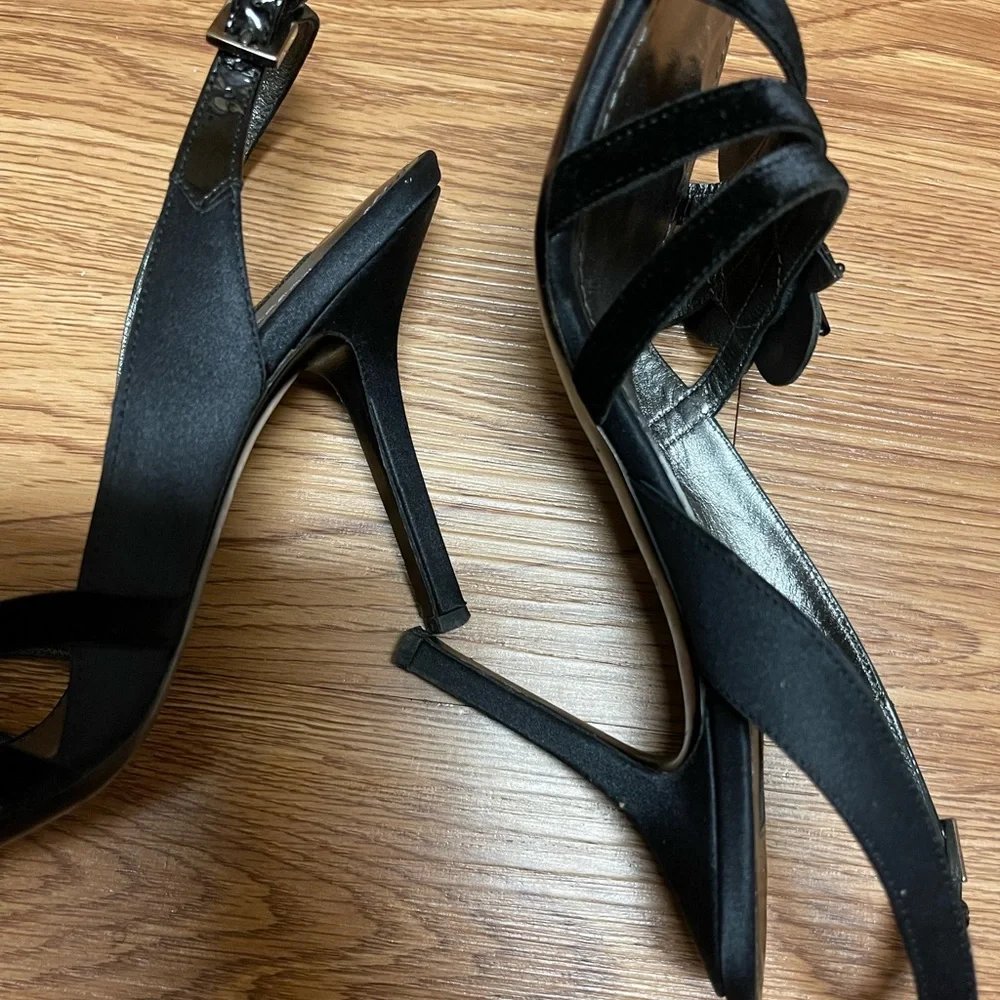 Louis Vuitton Shoe - Picture 5 of 8